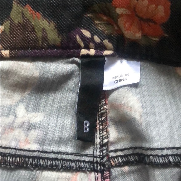 Floral jeans - Picture 3 of 3